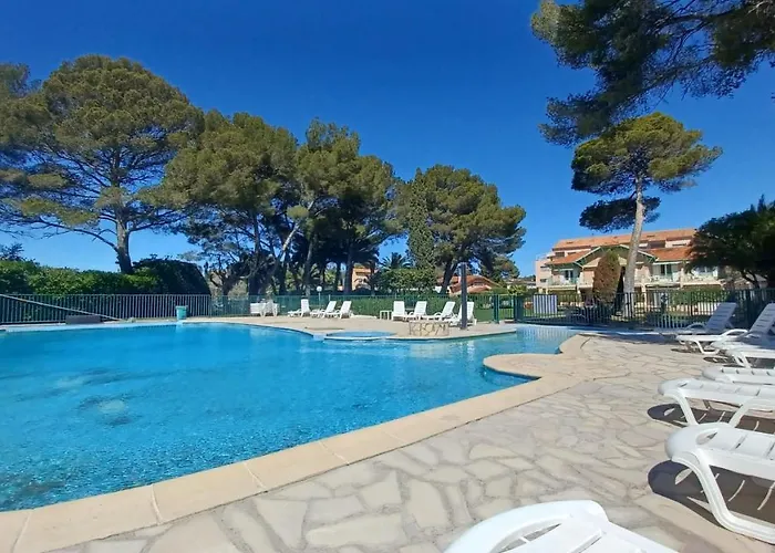 아파트 Mediterranee Paradise *